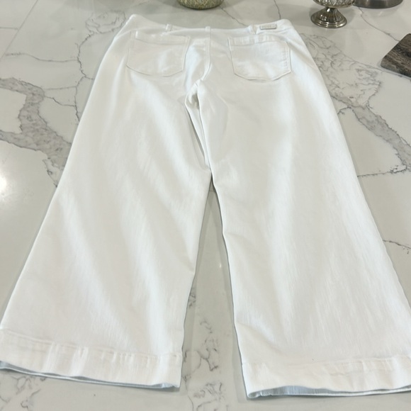 Paige Women’s Nellie Cullote Jeans. Crisp White. Size 31 (599A) - Picture 5 of 16